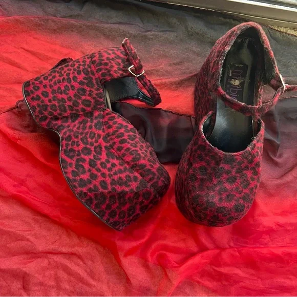 Vintage 90s Platforms-Red Leopard Velvet Morbid Threads Mary Janes 8.5 (*read) - Picture 10 of 16